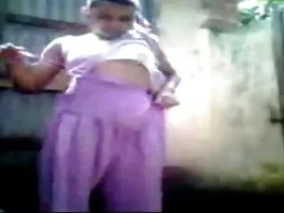 Lolla Shine insaciável fazendo sexo filme de pornô transando com mulher anal na mesa