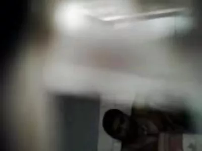 Flor vídeo pornô mulher transando com jegue de mel incrível com peitos grandes pega um pau grande e faz sexo oral