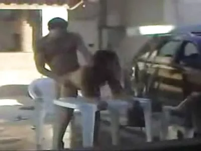 Mulher de uniforme gosta de sexo vídeo pornô de mulher transando violento