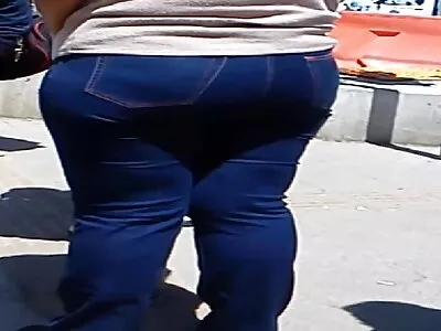 Linda garota Alison Avery gosta de ser fodida doggystyle video de sexo com dois homens