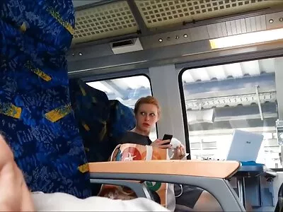 Morena Darcia vídeo de pornô mulher transando com Lee com peitões naturais faz sua primeira foda anal